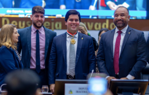 André Fufuca é homenageado com honraria máxima pela ALEMA