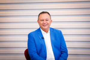 Governador Brandão confirma prolongamento da Avenida Litorânea até o Araçagi